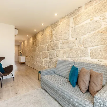 Appartement Rustic Stone Hideaway Near River