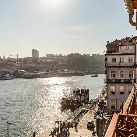 Rustic Stone Hideaway Near River Apartment Porto